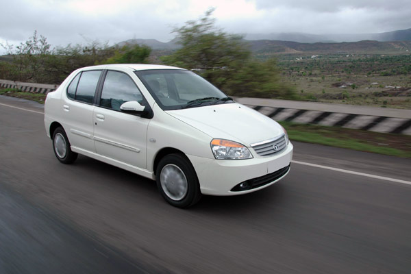 hire car in udaipur